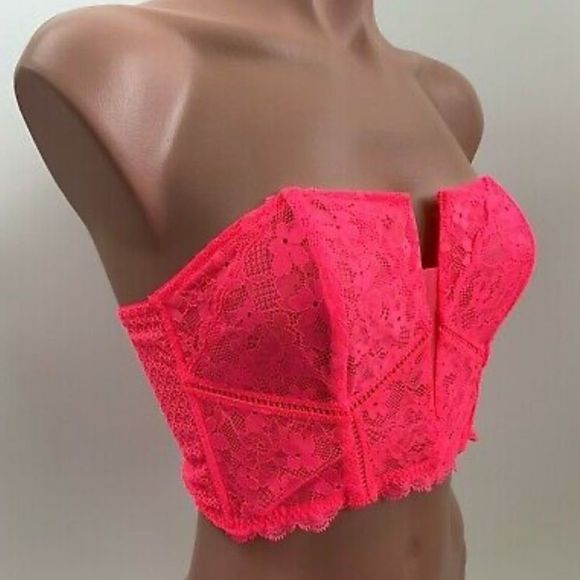 ⭐️3 in 1- New! Victorias Secret PINK Lace Top Limited Edition - Picture 3 of 11